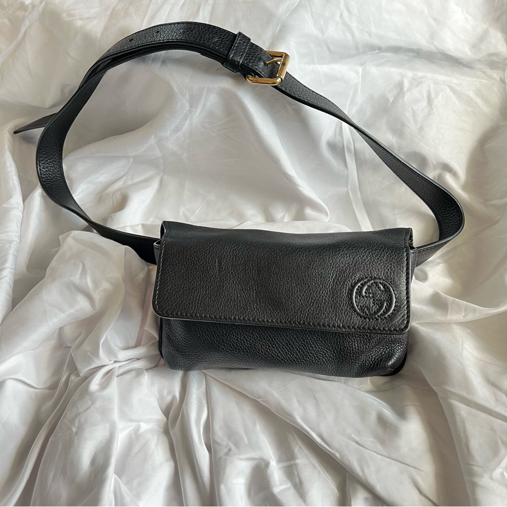Gucci pebbled leather belt bag